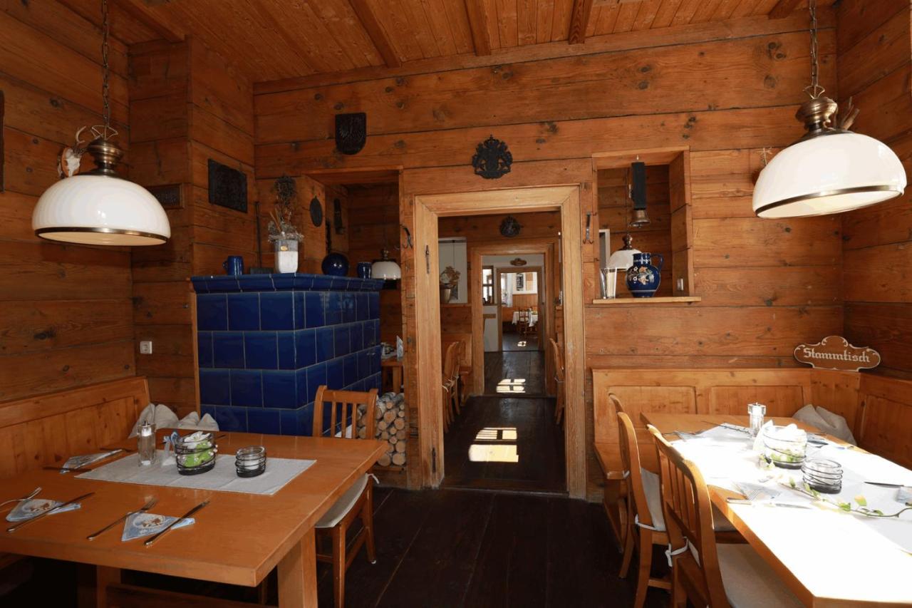 ホテル Weinstube Sinas Brettl ネルトリンゲン エクステリア 写真